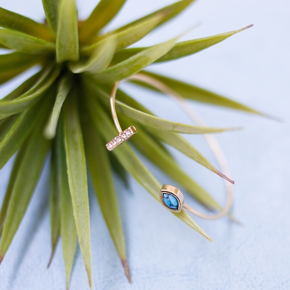 NWOT Box of Style -Jules Smith Pavé Bar&Stone Cuff